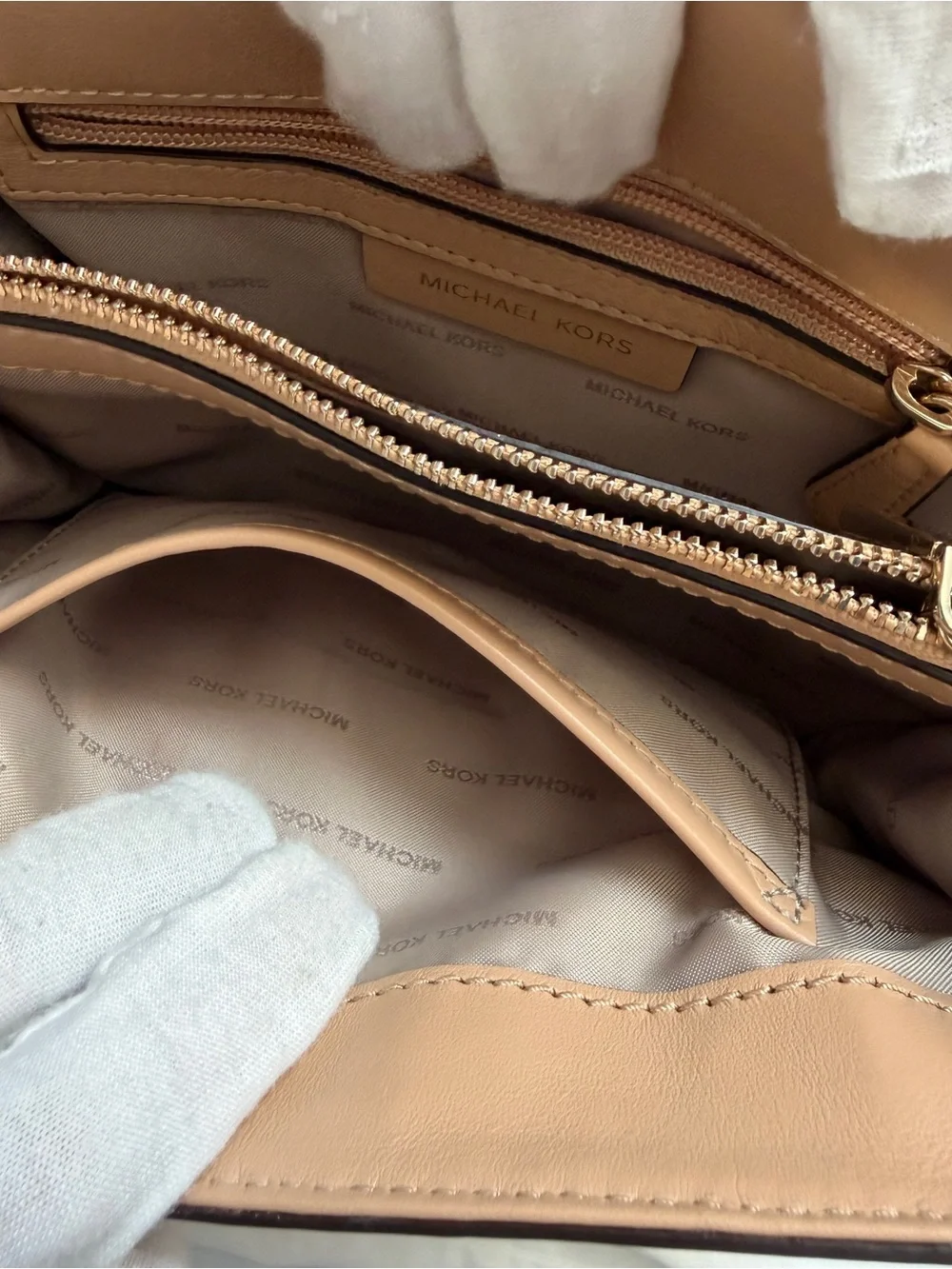 Michael Kors Tan Leather Crossbody/Shoulder Bag